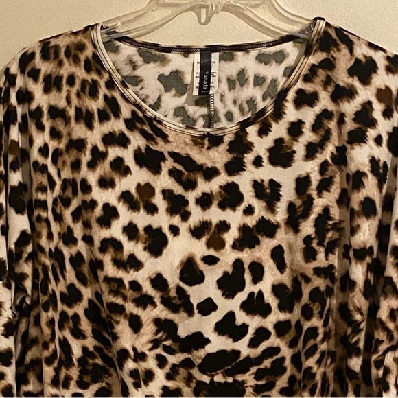 Woman’s Yahada Cheetah Print Gathered Front LagenLook Size S Made USA - Picture 2 of 8